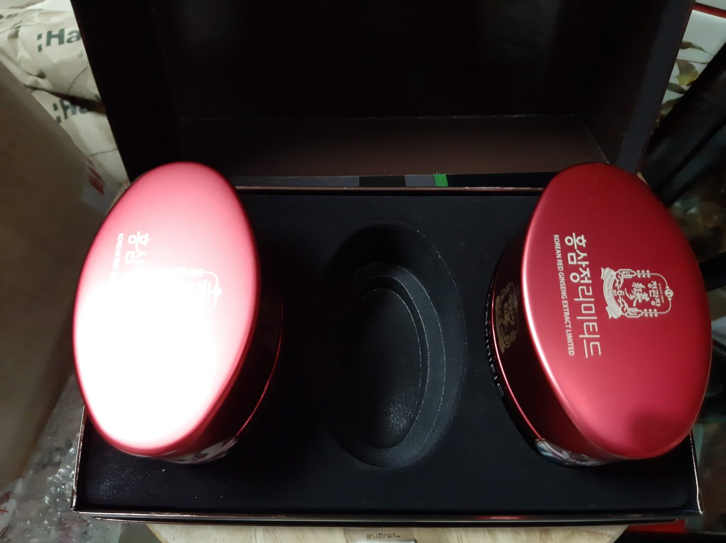 Lọ đựng tinh chất hồng sâm KGC Limited thương hiệu Cheong Kwan Jang - hình ảnh thực tế tại quatet.vip